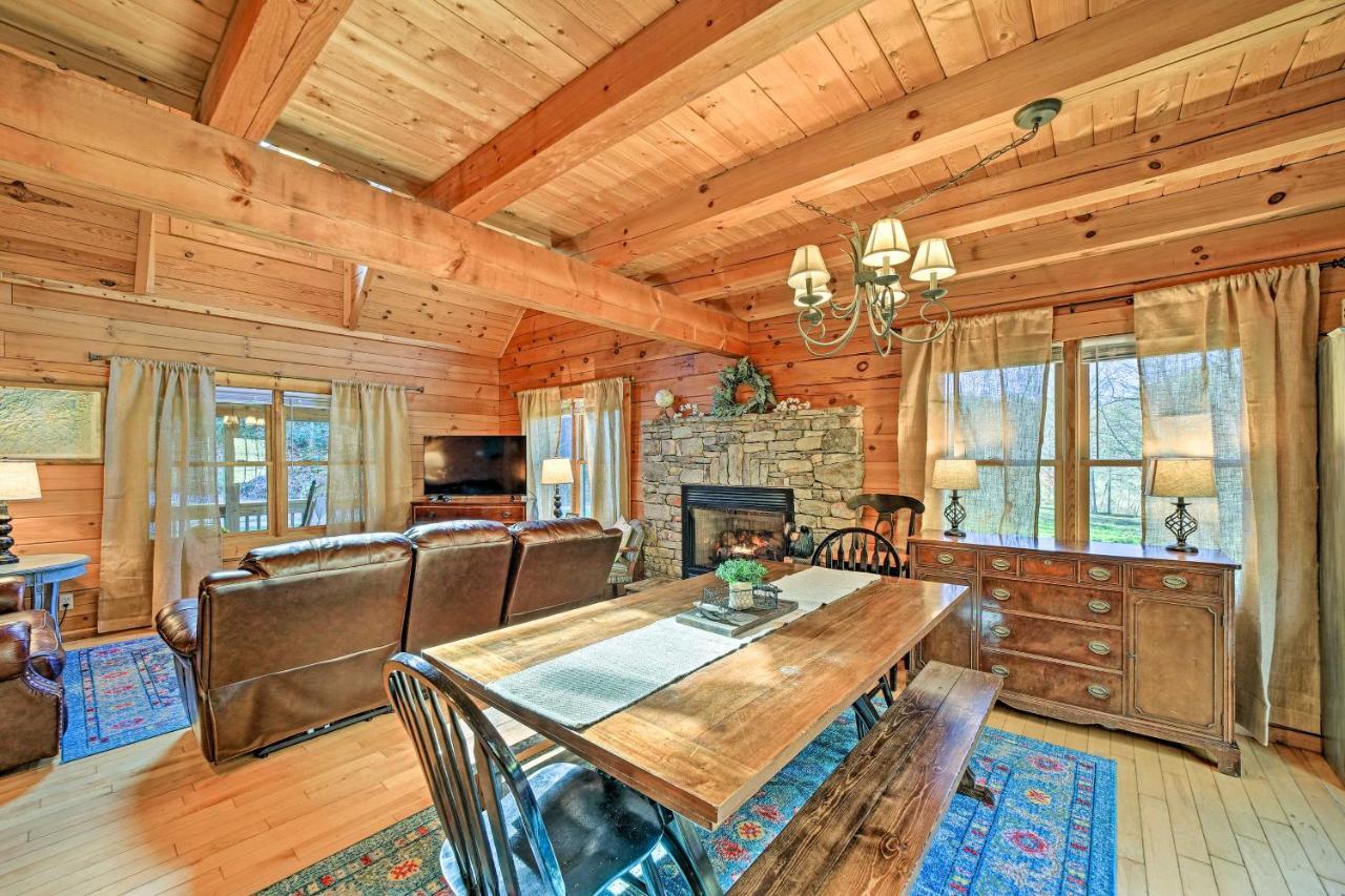 Creekside Bryson City Cabin With Private Hot Tub Exterior photo