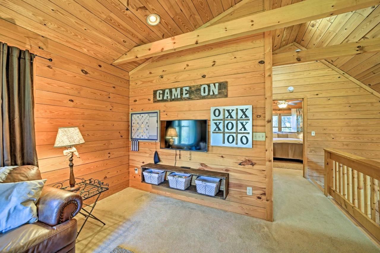 Creekside Bryson City Cabin With Private Hot Tub Exterior photo