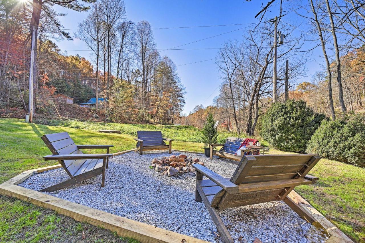 Creekside Bryson City Cabin With Private Hot Tub Villa Exterior photo