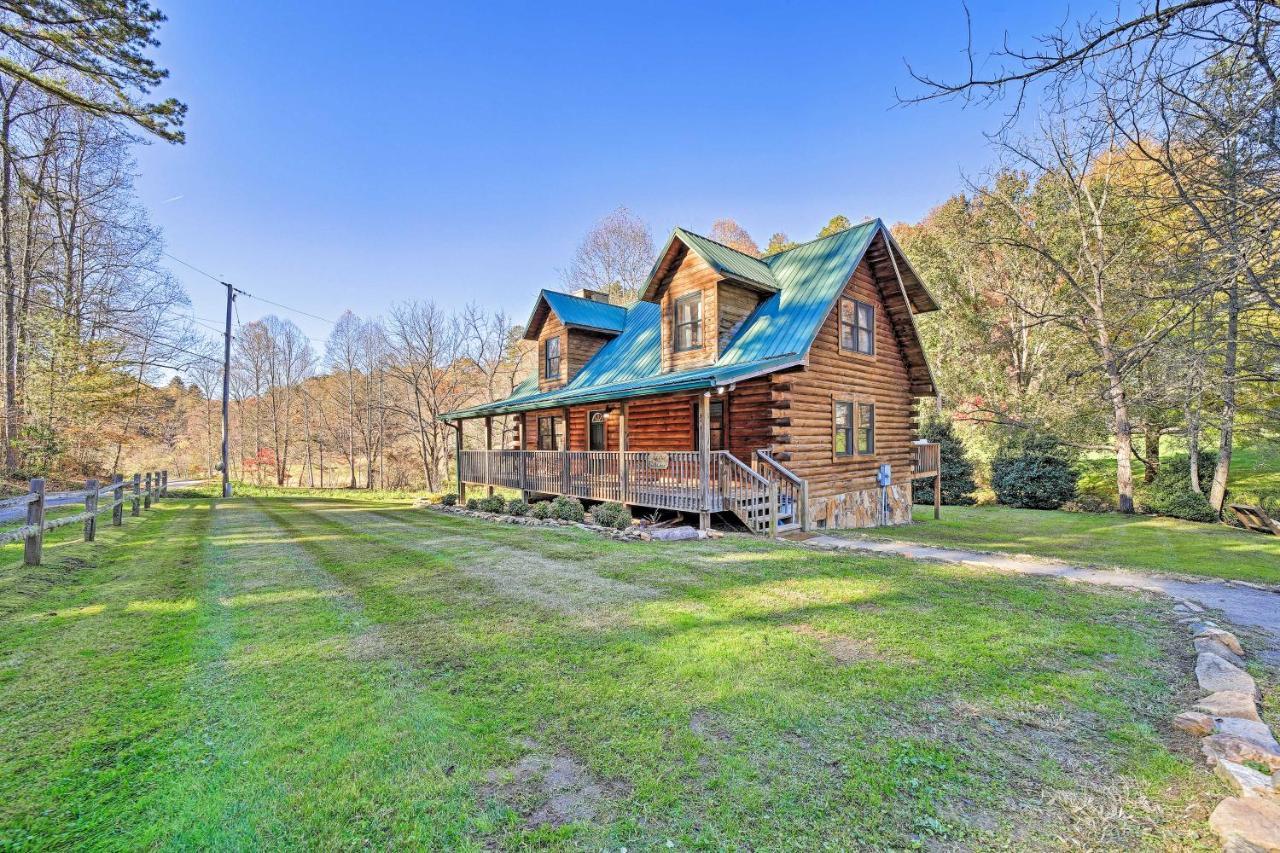 Creekside Bryson City Cabin With Private Hot Tub Villa Exterior photo